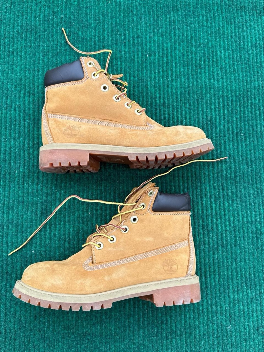 Timberland 6 Inch Premium Waterproof Boot 'Wheat' Nubuck Size 4 Women’s Size 5.5